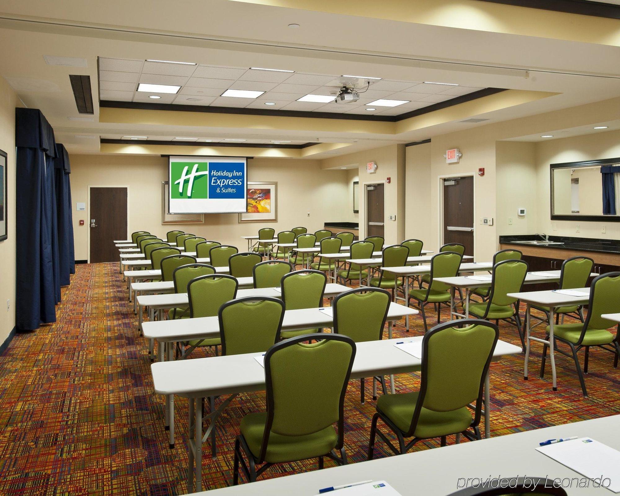 Holiday Inn Express & Suites Dayton South - I-675 By Ihg Shanersville Удобства фото