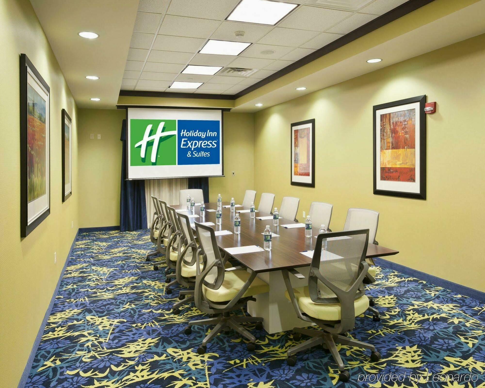Holiday Inn Express & Suites Dayton South - I-675 By Ihg Shanersville Удобства фото